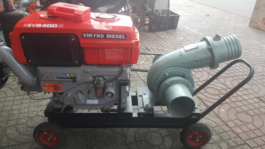 Máy bơm nước chạy dầu Vikyno EV 2400 +Đầu bơm BN250